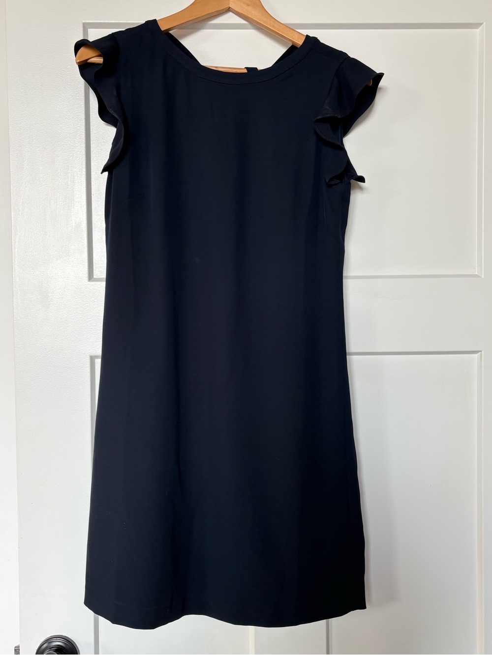 Loft Classic Navy Blue Flutter Sleeve Dress Size 2 - Picture 2 of 9